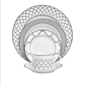 New Noritake Eternal Palace Place Setting